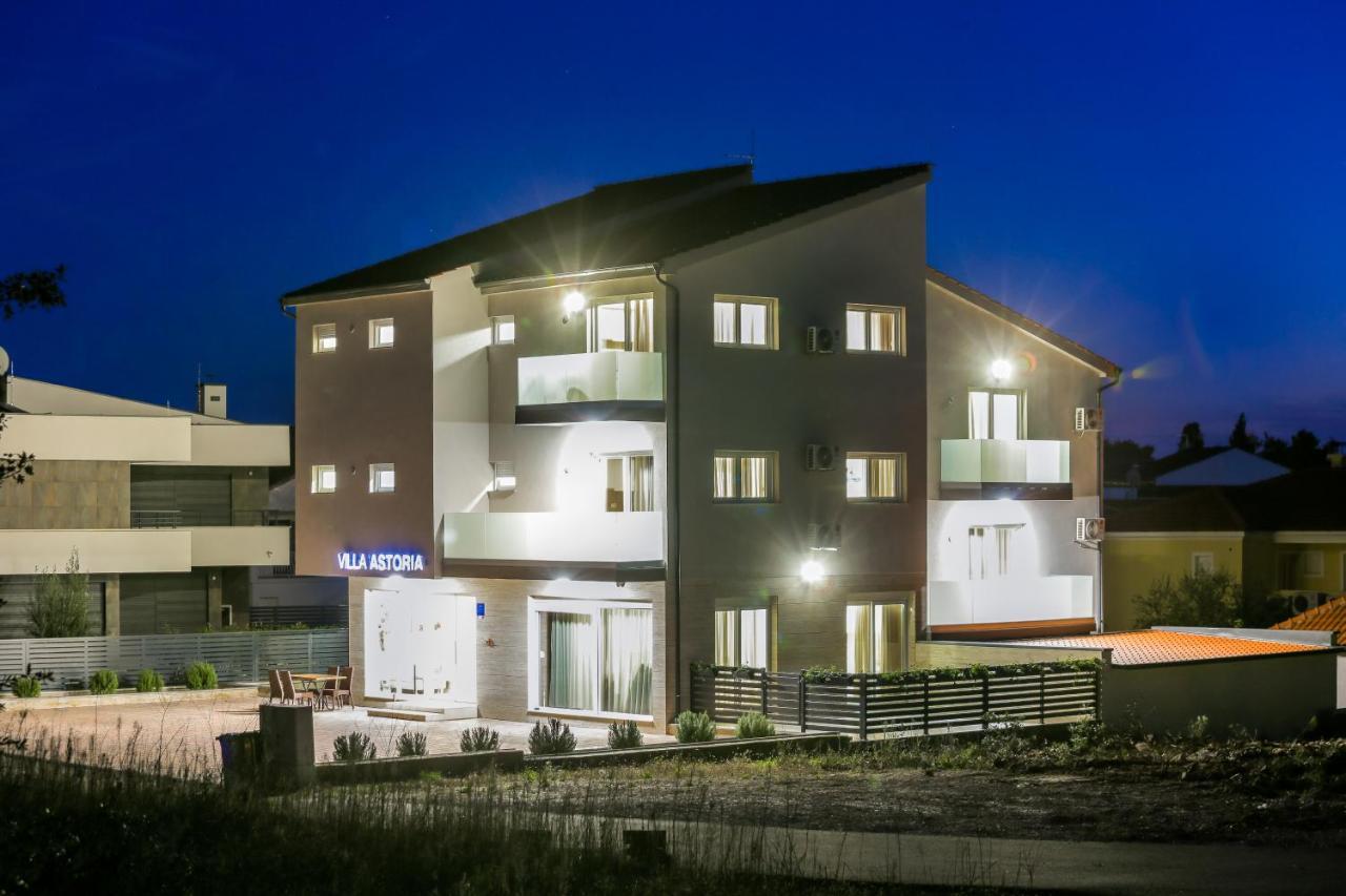 Villa Astoria Biograd Na Moru Exteriör bild